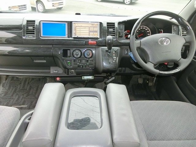 TOYOTA REGIUSACE VAN 2WD 2009 Image 31