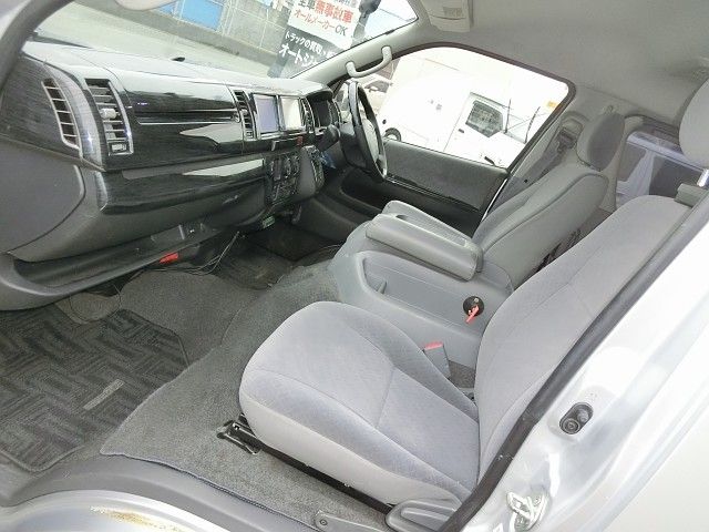 TOYOTA REGIUSACE VAN 2WD 2009 Image 31