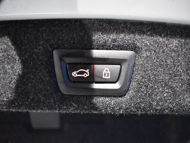 BMW 5SERIES SEDAN 2021 Image 31