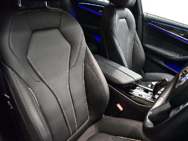 BMW 5SERIES SEDAN 2021 Image 31