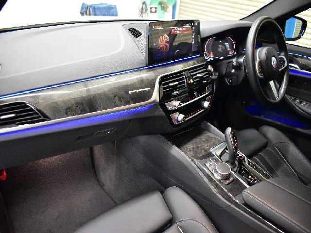 BMW 5SERIES SEDAN 2021 Image 31