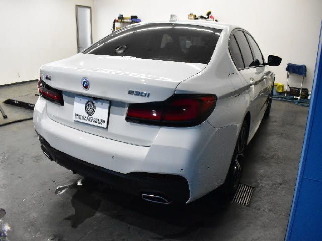 BMW 5SERIES SEDAN 2021 Image 31