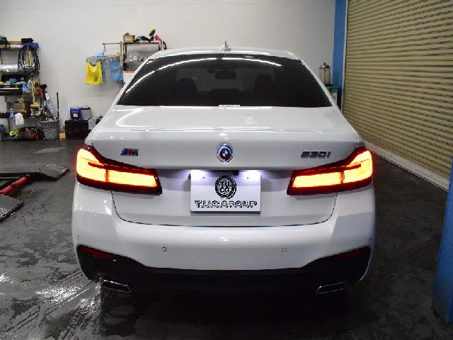 BMW 5SERIES SEDAN 2021 Image 31