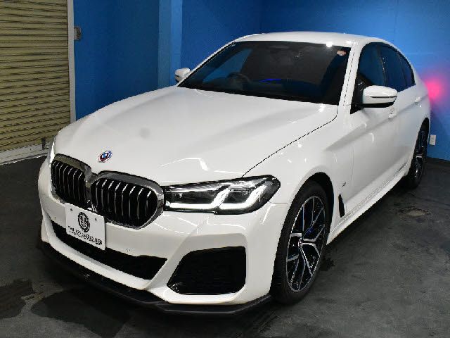 BMW 5SERIES SEDAN 2021 Image 31
