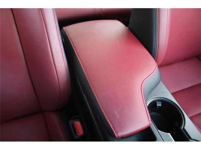 TOYOTA LEXUS IS300H 2023 Image 31