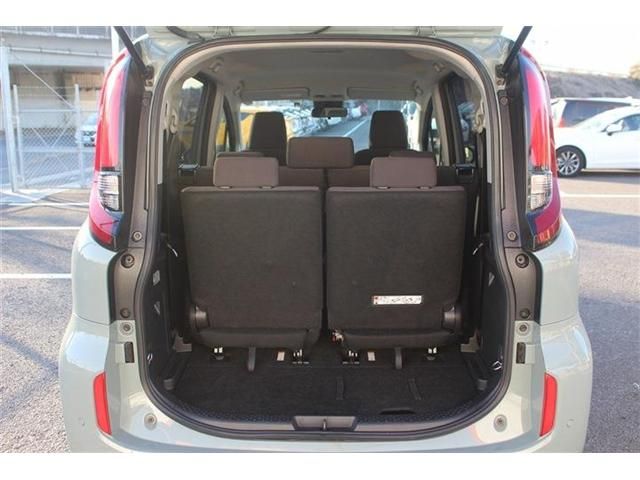 TOYOTA SIENTA HYBRID 2023 Image 31