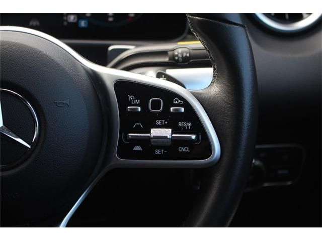 MERCEDES BENZ GLB 2020 Image 31