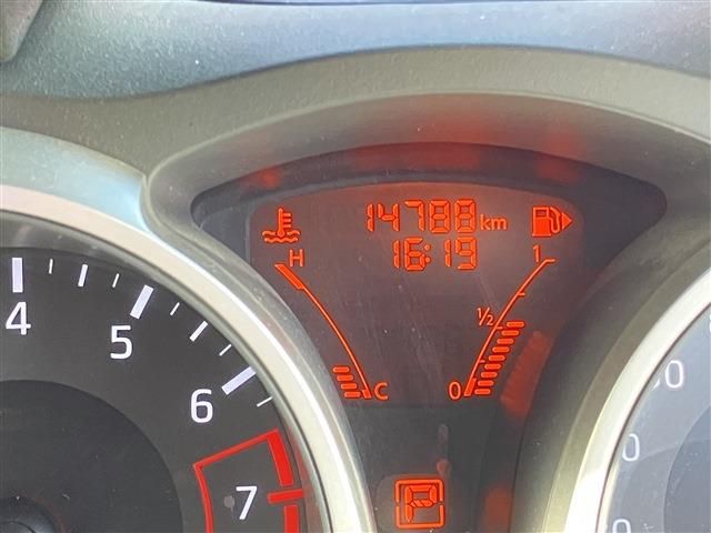 NISSAN JUKE 2017 Image 31