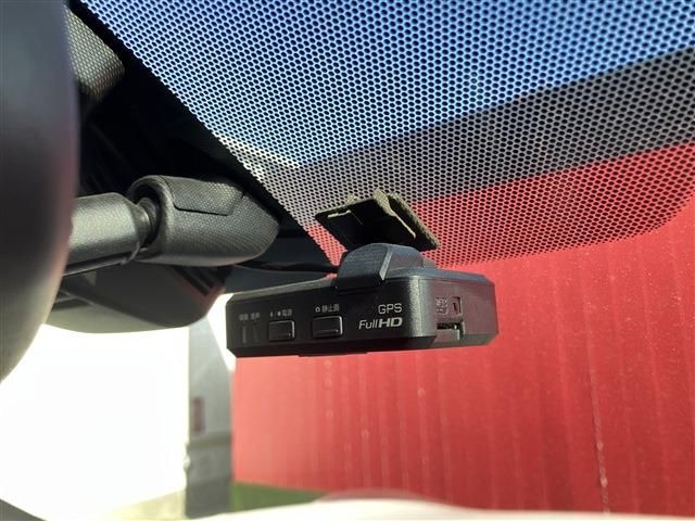 NISSAN JUKE 2017 Image 31