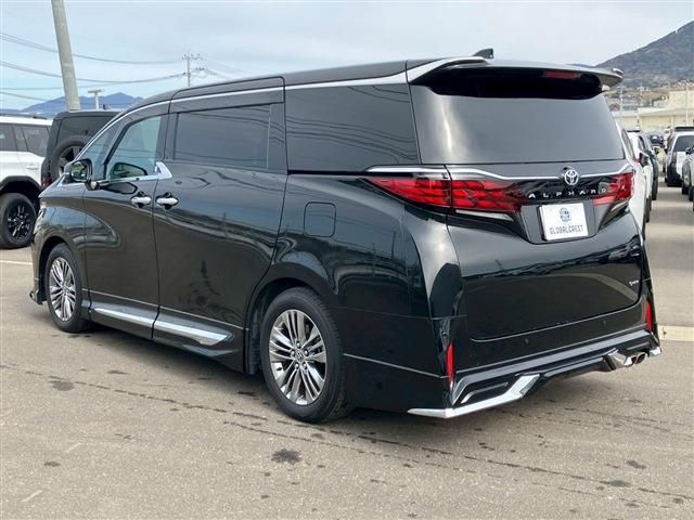 TOYOTA ALPHARD HYBRID 2024 Image 31
