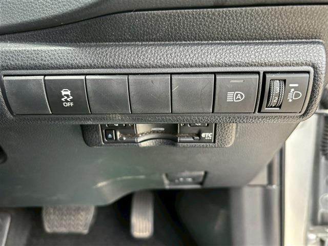 TOYOTA COROLLA TOURING HYBR 2023 Image 31