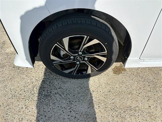 DAIHATSU TANTO CUSTOM 2025 Image 31