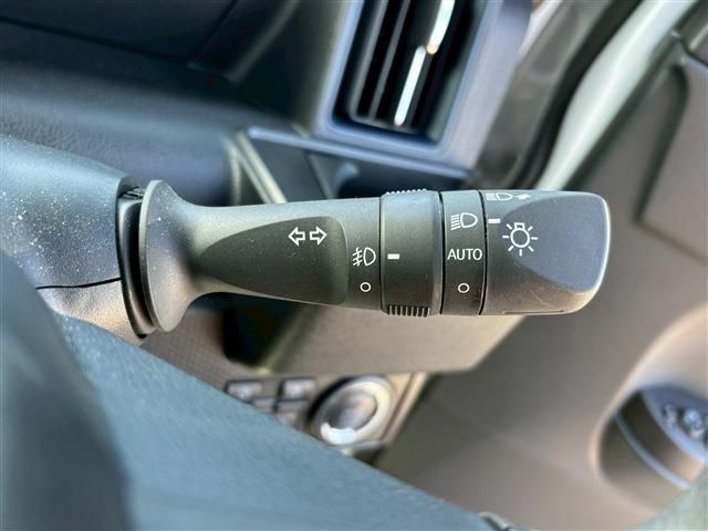 DAIHATSU TANTO CUSTOM 2025 Image 31