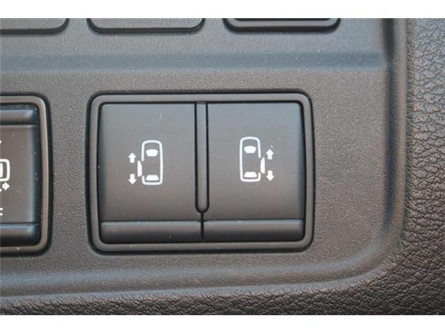 NISSAN SERENA  S-HYBRID 2018 Image 31