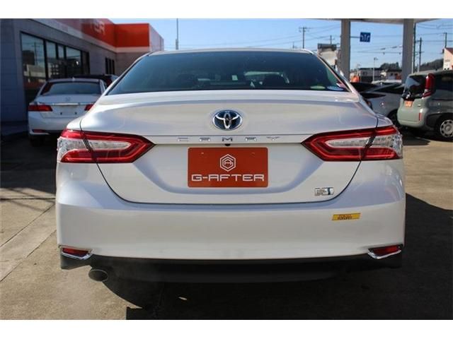 TOYOTA CAMRY HYBRID 2017 Image 31