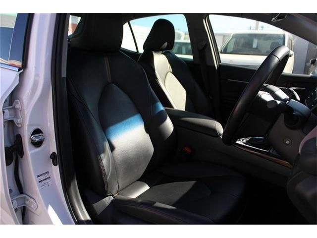 TOYOTA CAMRY HYBRID 2017 Image 31