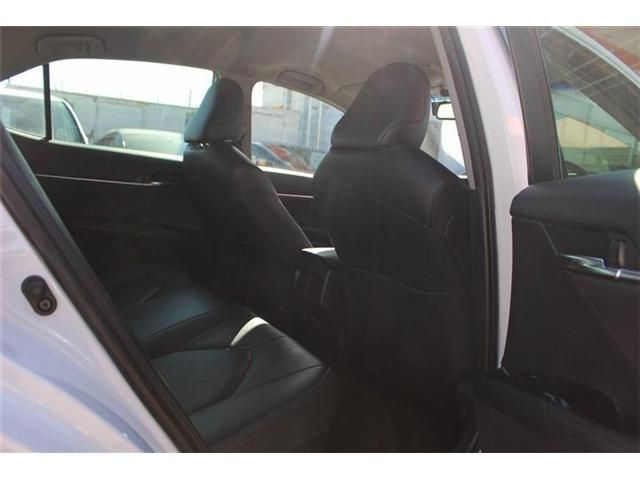 TOYOTA CAMRY HYBRID 2017 Image 31