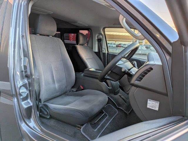 TOYOTA HIACE VAN 2WD 2014 Image 31