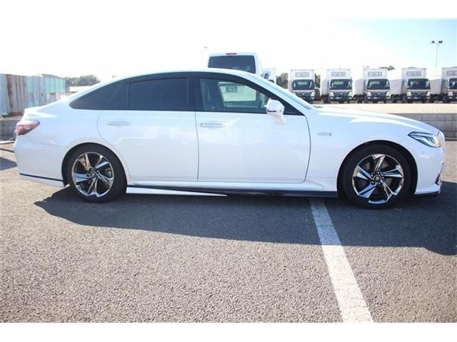 TOYOTA CROWN SEDAN HYBRID 2018 Image 31