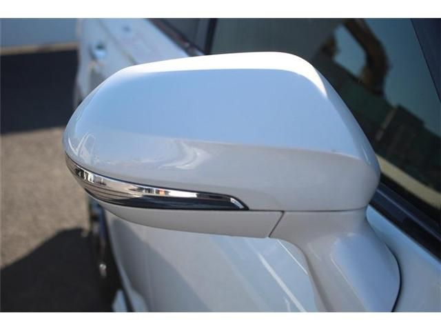 TOYOTA CROWN SEDAN HYBRID 2018 Image 31