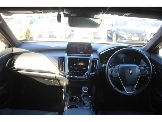 TOYOTA CROWN SEDAN HYBRID 2018 Image 31