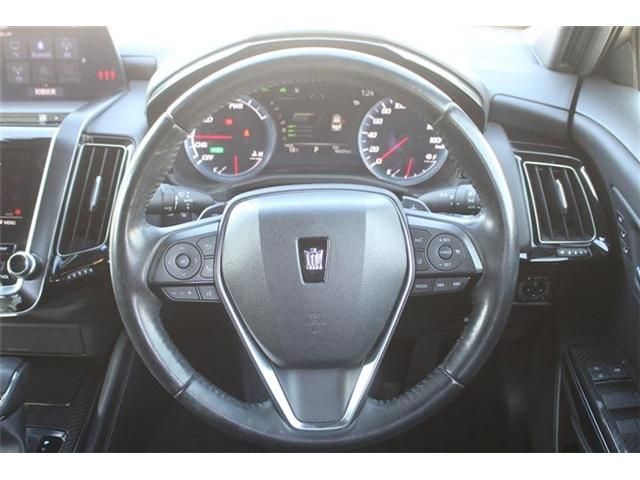 TOYOTA CROWN SEDAN HYBRID 2018 Image 31