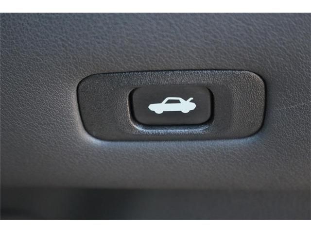 TOYOTA CROWN SEDAN HYBRID 2018 Image 31