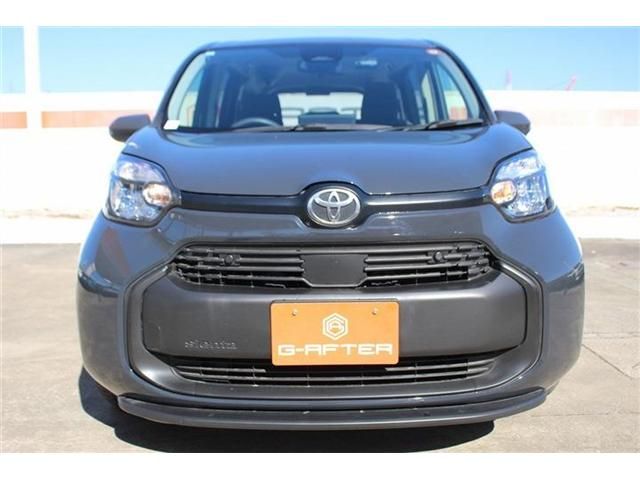 TOYOTA SIENTA HYBRID 2023 Image 31