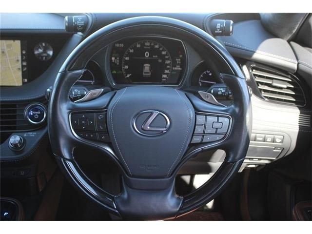 TOYOTA LEXUS LS500H 4WD 2018 Image 31