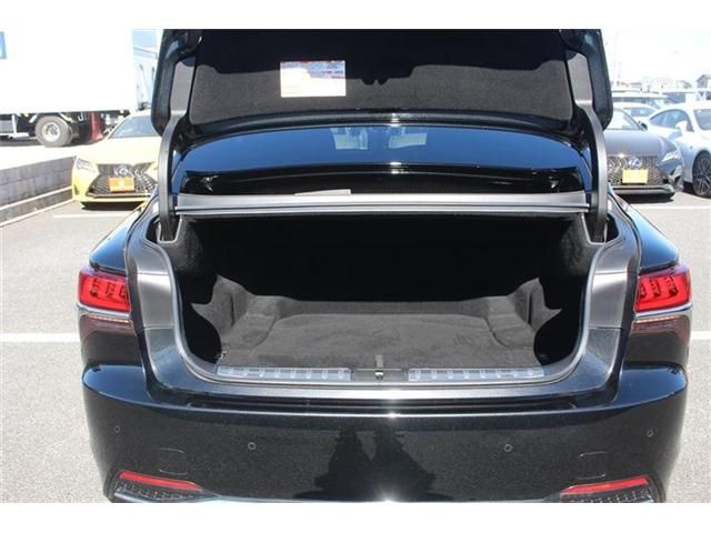 TOYOTA LEXUS LS500H 4WD 2018 Image 31