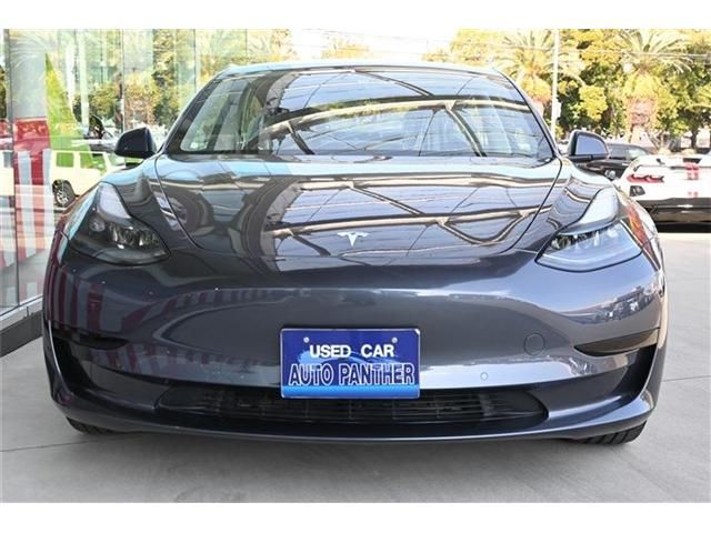 TESLA MODEL 3 2022 Image 31