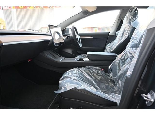 TESLA MODEL 3 2022 Image 31
