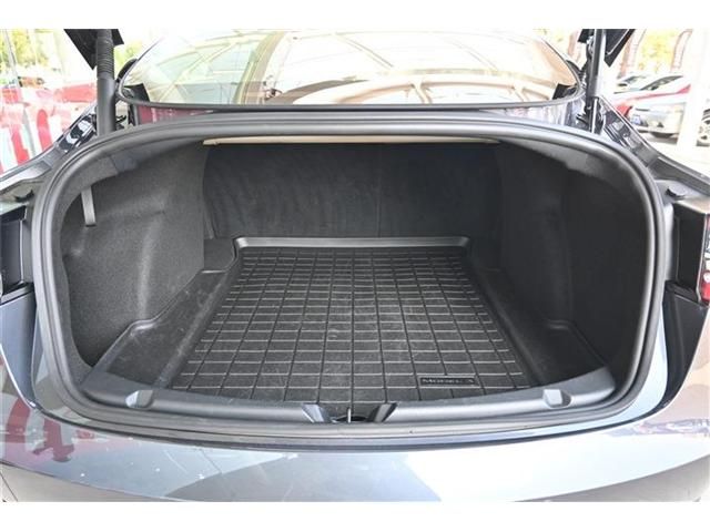 TESLA MODEL 3 2022 Image 31