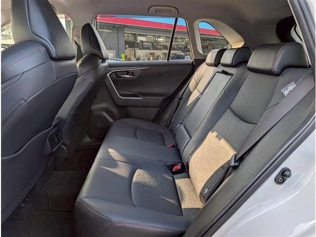 TOYOTA RAV4 4WD 2022 Image 31