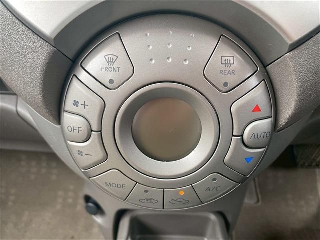 NISSAN MARCH 2011 Image 31