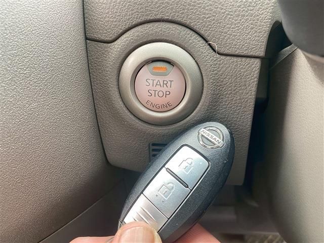 NISSAN MARCH 2011 Image 31