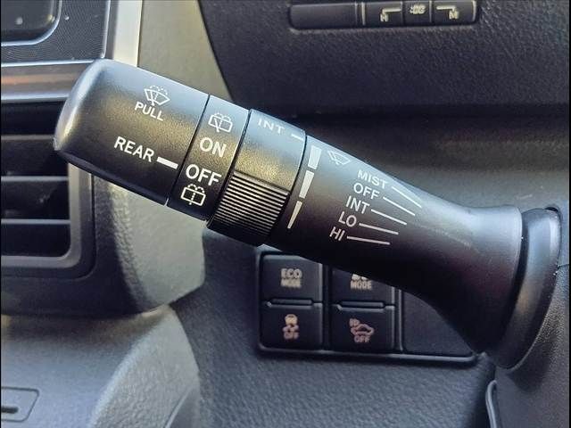 TOYOTA SIENTA HYBRID 2016 Image 31