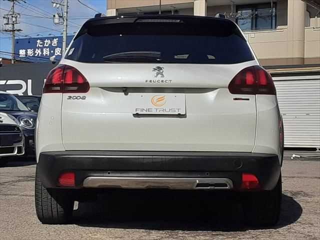 PEUGEOT 2008 2017 Image 31