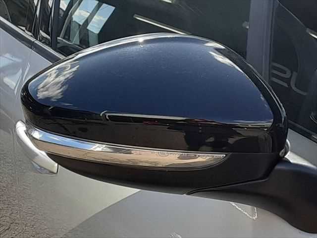 PEUGEOT 2008 2017 Image 31