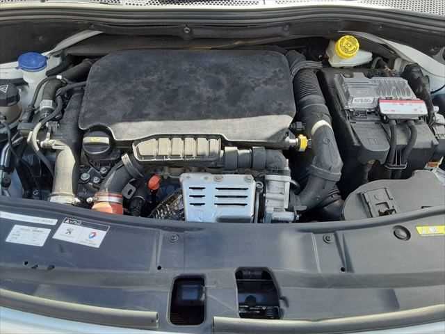 PEUGEOT 2008 2017 Image 31