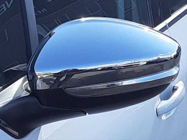 PEUGEOT 2008 2015 Image 31