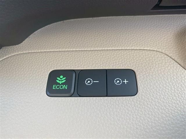 HONDA N BOX 2018 Image 31