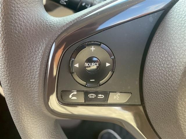 HONDA N BOX 2018 Image 31