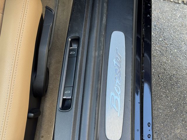 PORSCHE BOXSTER 2015 Image 31