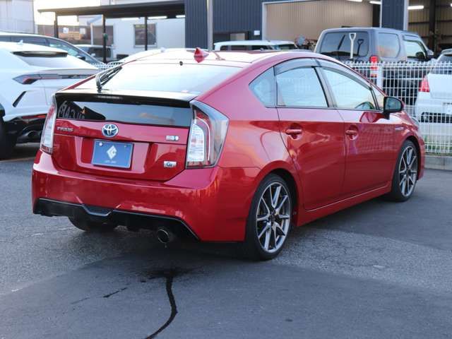 TOYOTA PRIUS 2015 Image 31