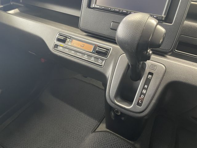 SUZUKI WAGON R 2020 Image 31