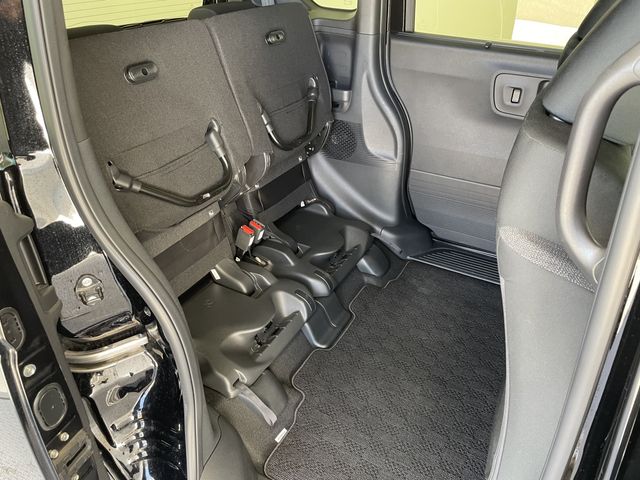 HONDA N BOX CUSTOM 2023 Image 31