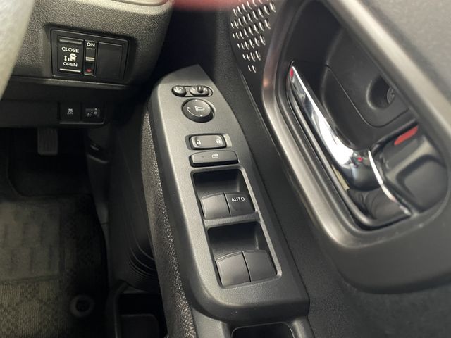 HONDA N BOX CUSTOM 2023 Image 31