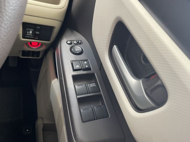 HONDA N BOX 2019 Image 31