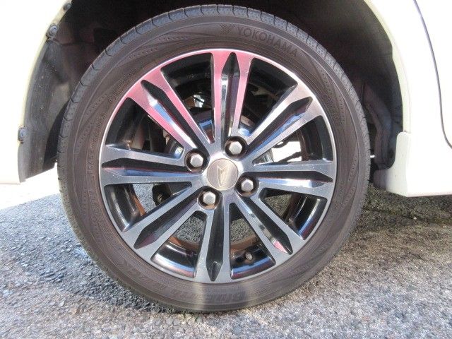 DAIHATSU TANTO CUSTOM 4WD 2013 Image 31